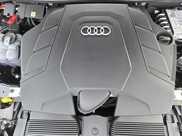 2025 Audi Q7 Vehicle Photo in SUGAR LAND, TX 77478