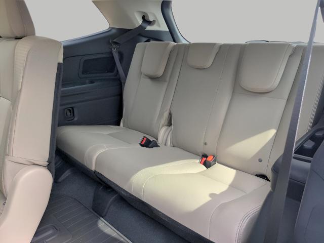 2025 Subaru Ascent Vehicle Photo in Green Bay, WI 54304