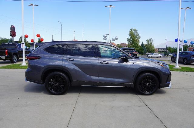 2024 Toyota Highlander Vehicle Photo in Riverdale, UT 84405