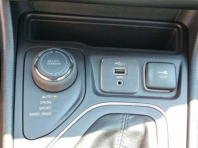 2021 Jeep Cherokee Vehicle Photo in Willow Grove, PA 19090
