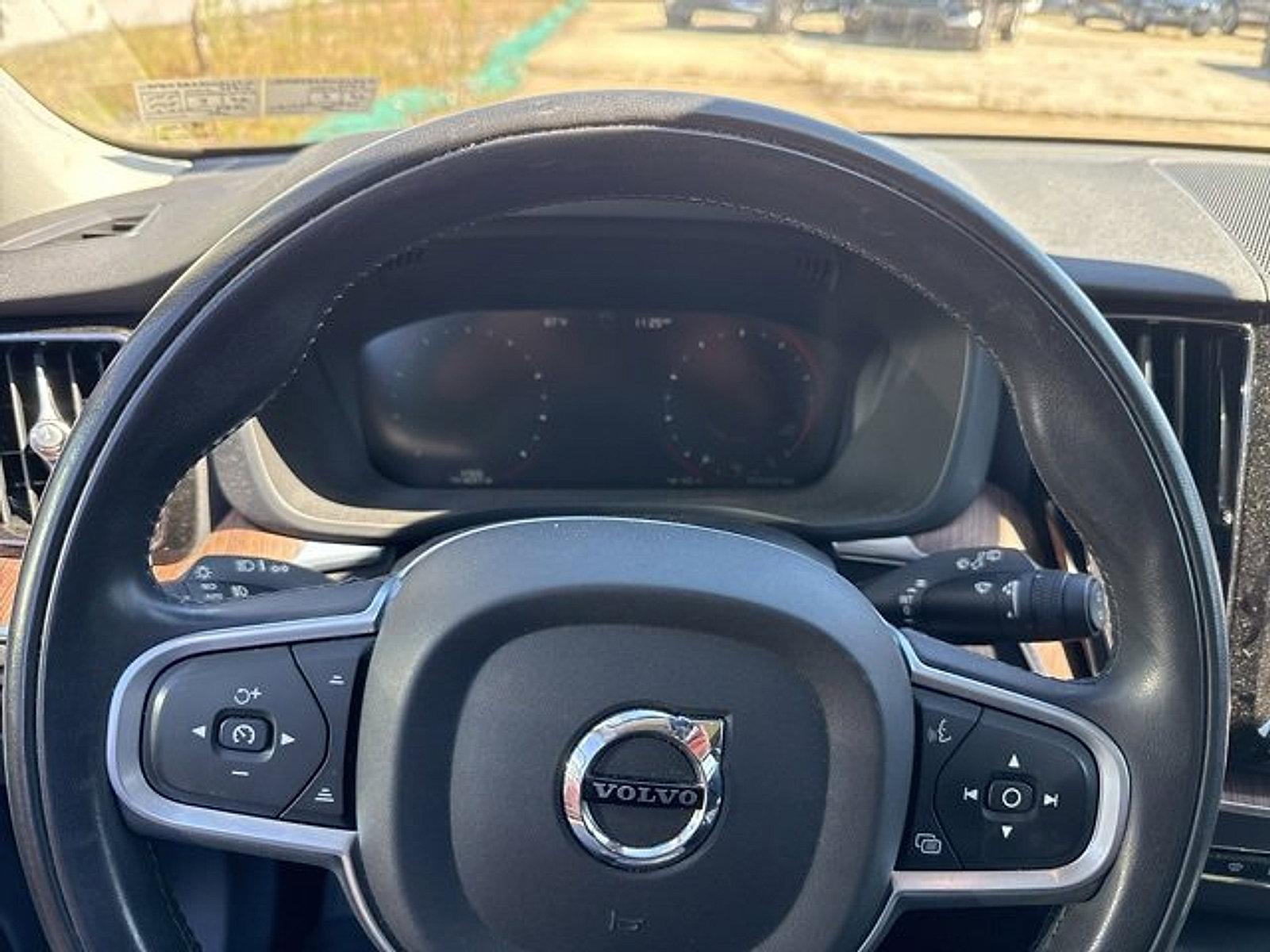 2021 Volvo XC60 Vehicle Photo in Trevose, PA 19053