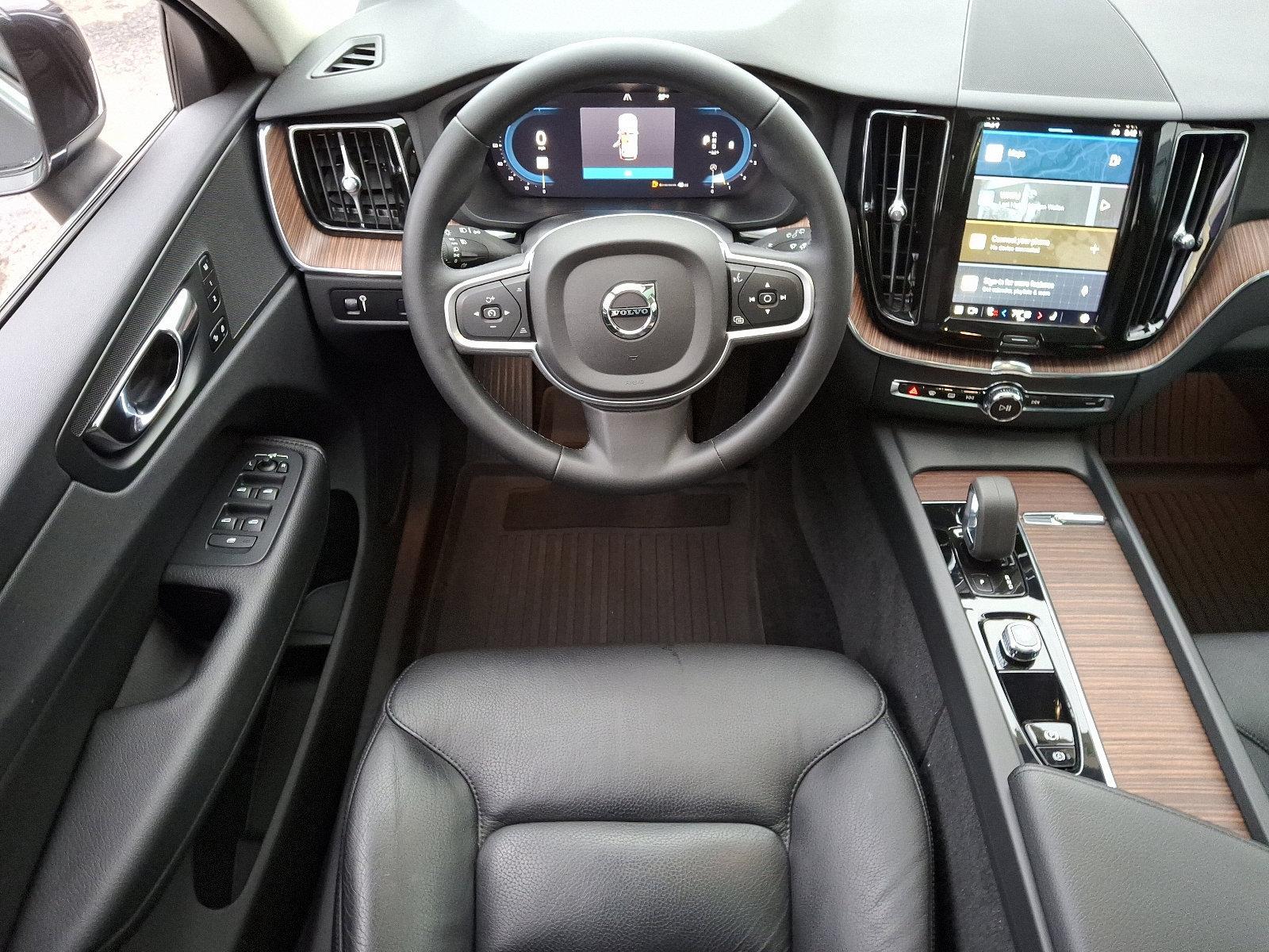 2022 Volvo XC60 Vehicle Photo in Trevose, PA 19053