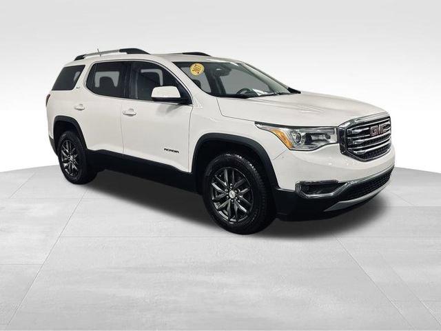 2017 GMC Acadia Vehicle Photo in MEDINA, OH 44256-9631