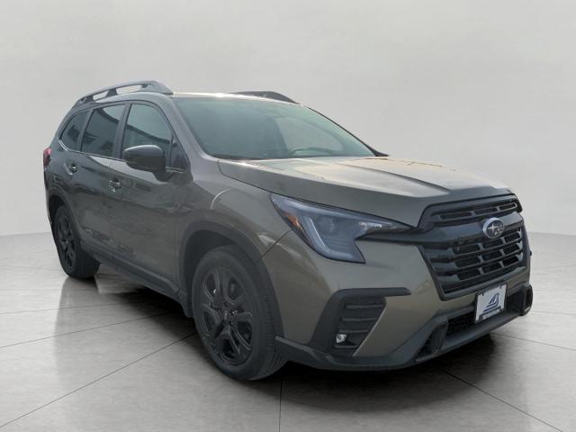 2025 Subaru Ascent Vehicle Photo in Green Bay, WI 54304