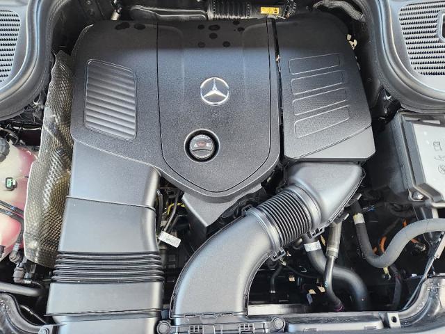 2025 Mercedes-Benz GLE Vehicle Photo in HOUSTON, TX 77079