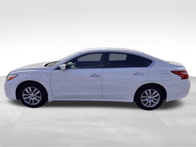 2017 Nissan Altima Vehicle Photo in DELRAY BEACH, FL 33483-3294