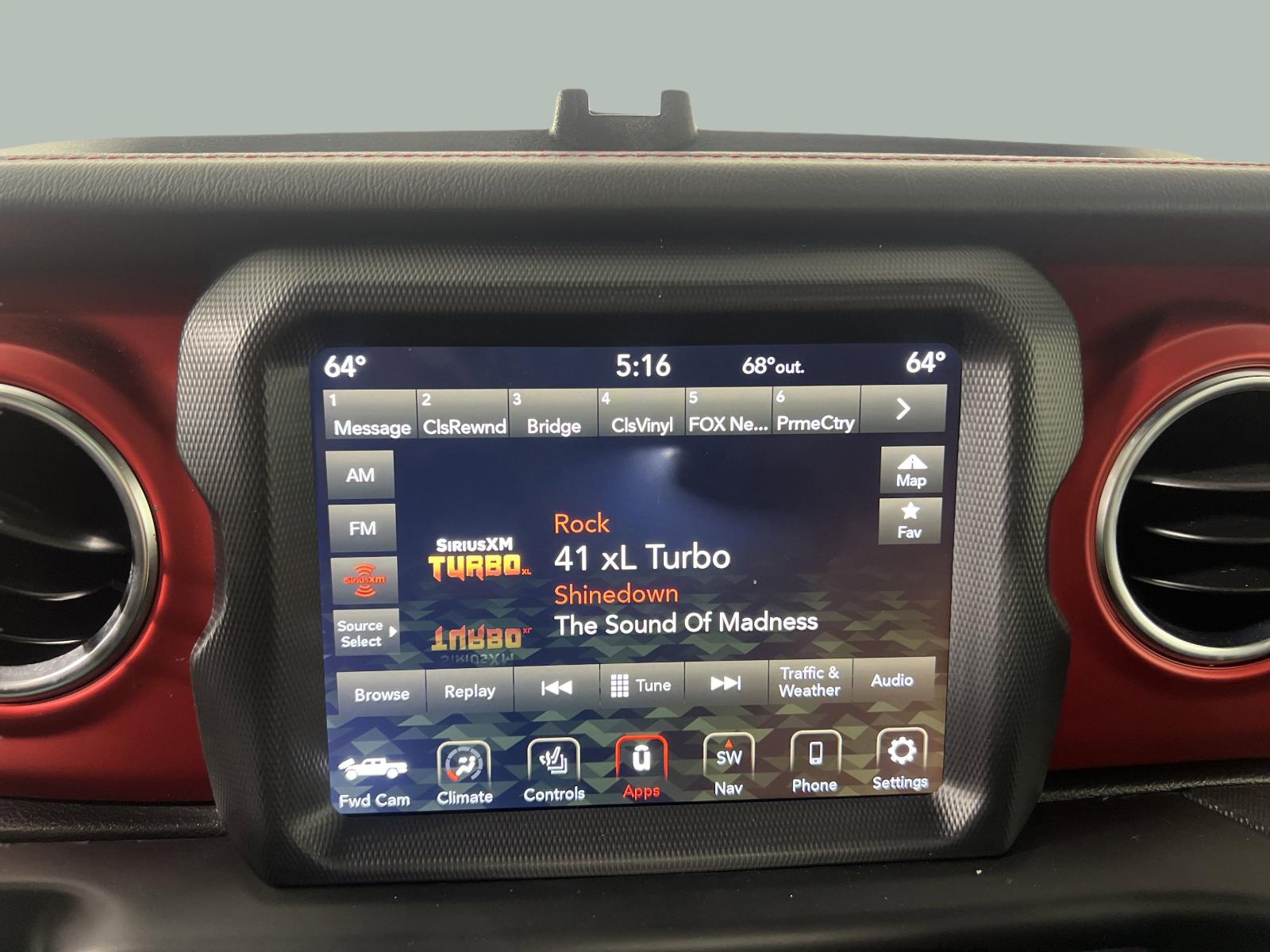 2021 Jeep Gladiator Vehicle Photo in GEORGETOWN, TX 78626-7508