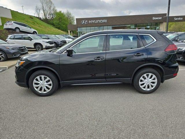 2020 Nissan Rogue Vehicle Photo in Pleasant Hills, PA 15236