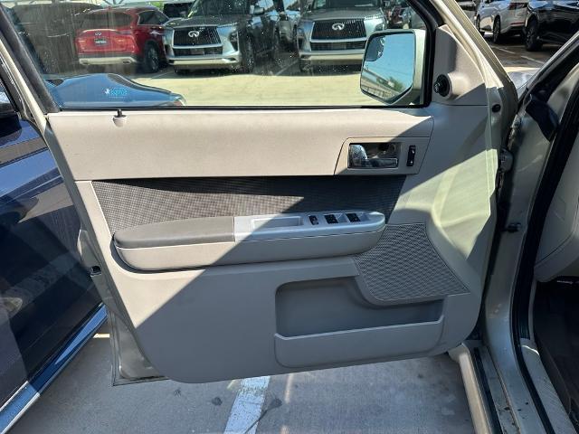 2011 Mercury Mariner Vehicle Photo in Grapevine, TX 76051