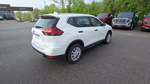 2018 Nissan Rogue Vehicle Photo in Pleasant Hills, PA 15236