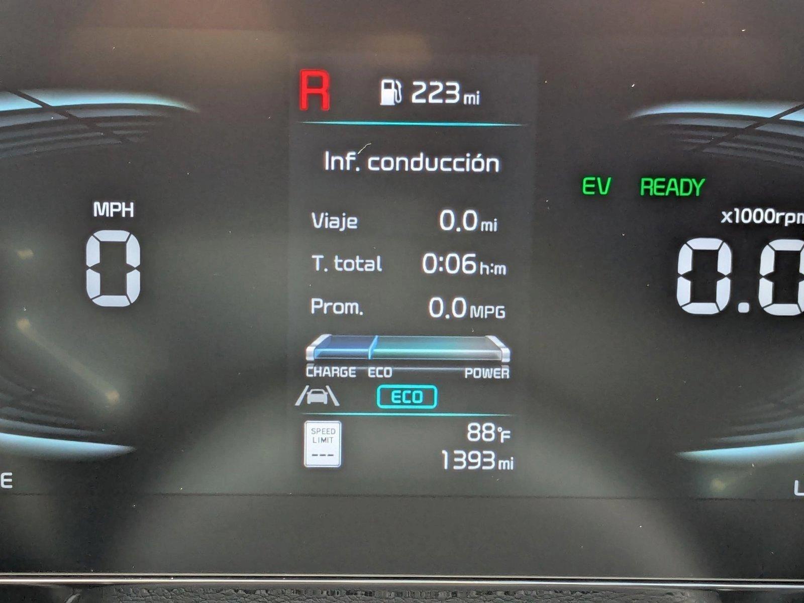 2025 Kia Sportage Hybrid Vehicle Photo in Miami, FL 33169