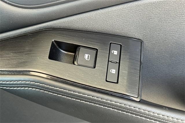 2022 Nissan Rogue Vehicle Photo in ELK GROVE, CA 95757-8703