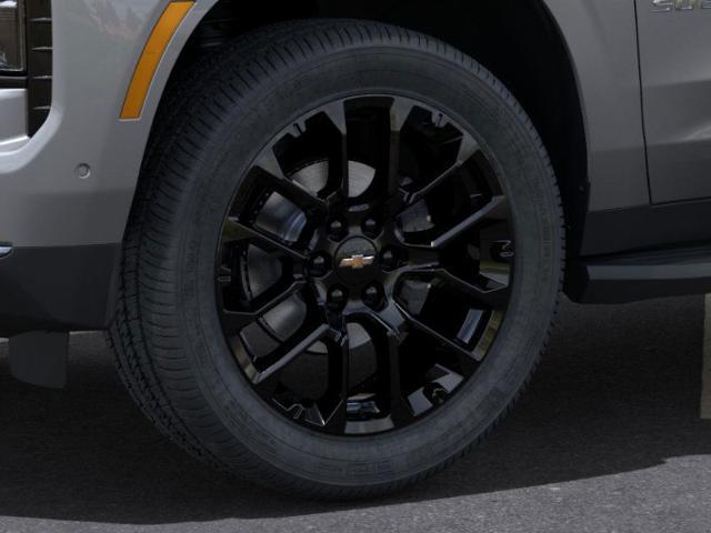 2025 Chevrolet Suburban Vehicle Photo in Roslyn, NY 11576