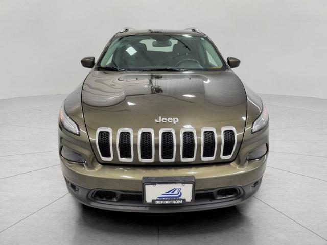 2016 Jeep Cherokee Vehicle Photo in APPLETON, WI 54914-4656