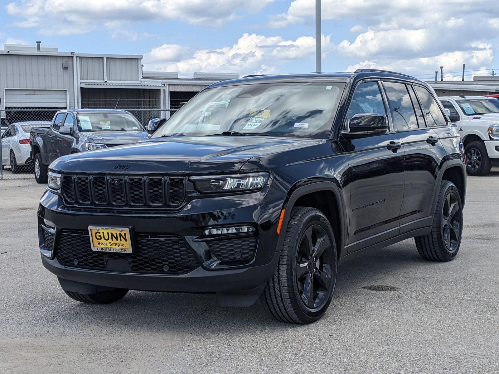 2023 Jeep Grand Cherokee Vehicle Photo in Seguin, TX 78155