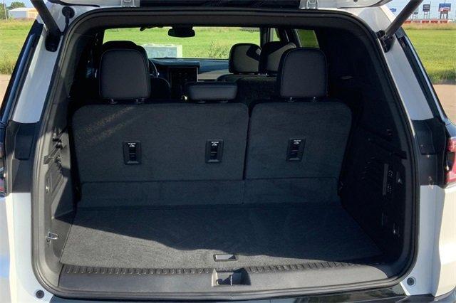 2024 GMC Acadia Vehicle Photo in TOPEKA, KS 66609-0000