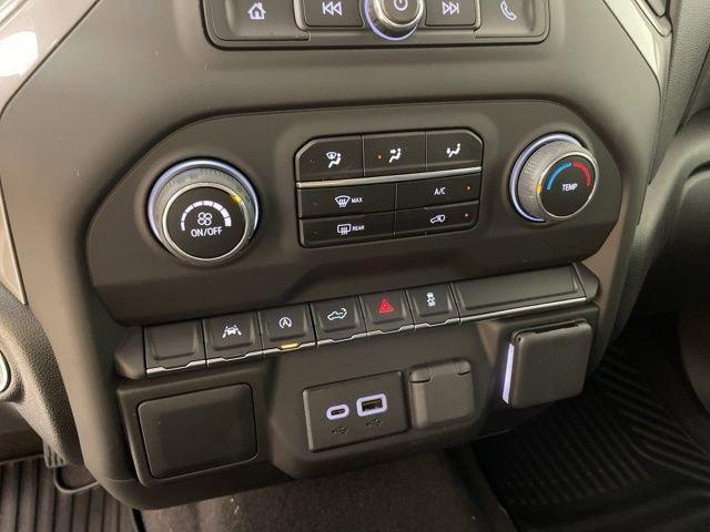 2025 Chevrolet Silverado 1500 Vehicle Photo in PHOENIX, AZ 85014-3381
