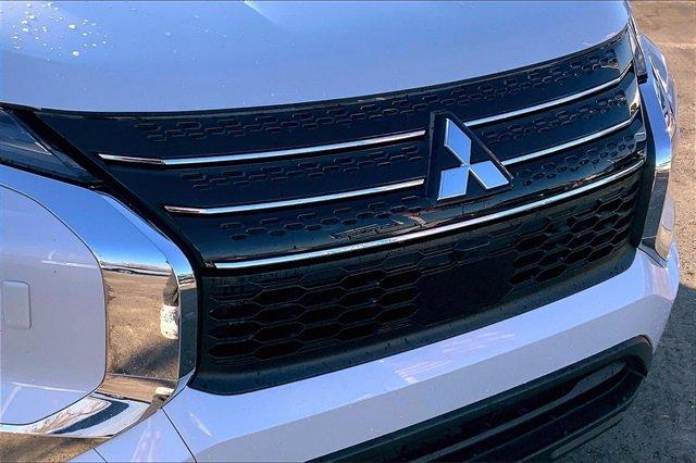 2022 Mitsubishi Outlander Vehicle Photo in KANSAS CITY, MO 64114-4502