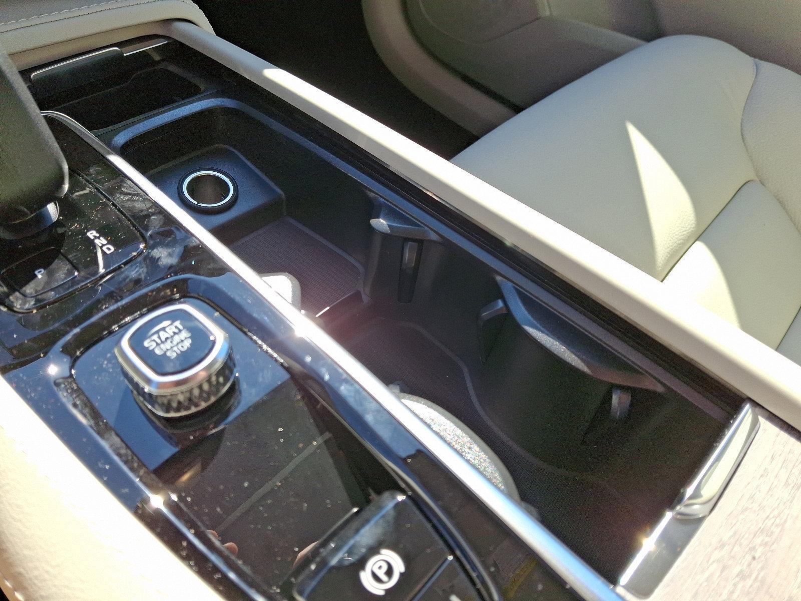 2025 Volvo XC90 Vehicle Photo in Trevose, PA 19053
