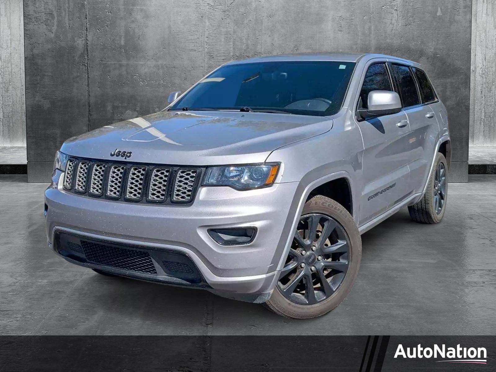2017 Jeep Grand Cherokee Vehicle Photo in Panama City, FL 32401