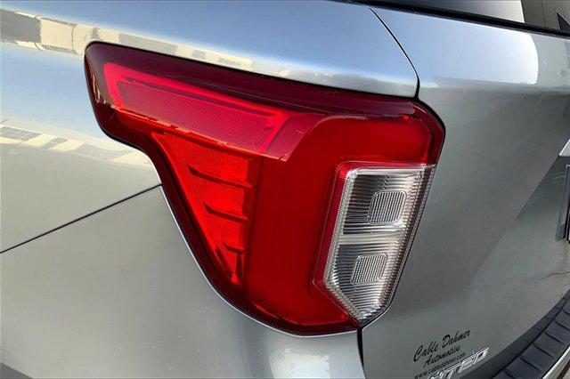2023 Ford Explorer Vehicle Photo in TOPEKA, KS 66609-0000