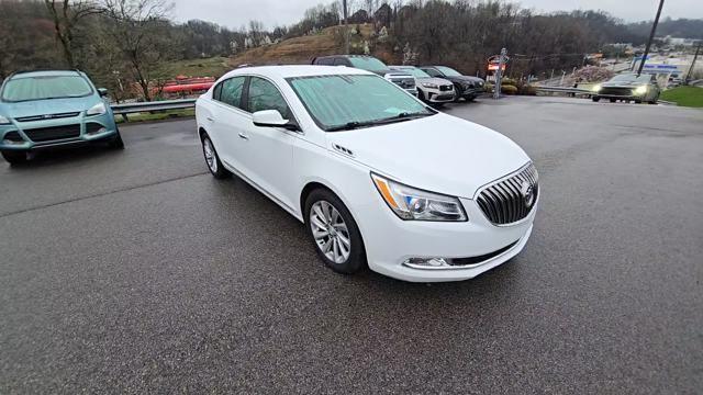 2016 Buick LaCrosse Vehicle Photo in Pleasant Hills, PA 15236