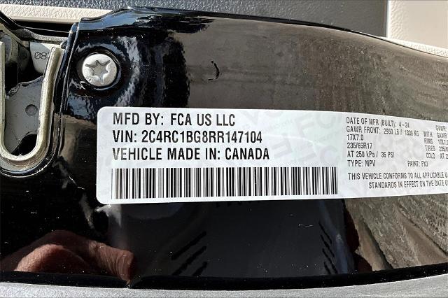 2024 Chrysler Pacifica Vehicle Photo in Tulsa, OK 74145