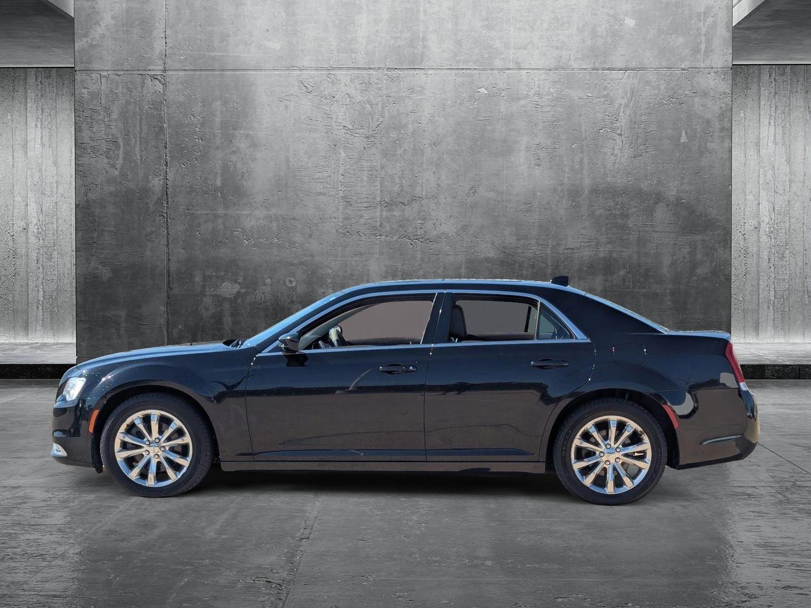 2016 Chrysler 300 Vehicle Photo in CORPUS CHRISTI, TX 78412-4902