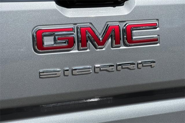 2024 GMC Sierra 1500 Vehicle Photo in ELK GROVE, CA 95757-8703