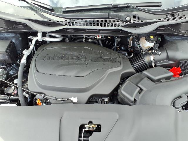 2025 Honda Odyssey Vehicle Photo in Oshkosh, WI 54904