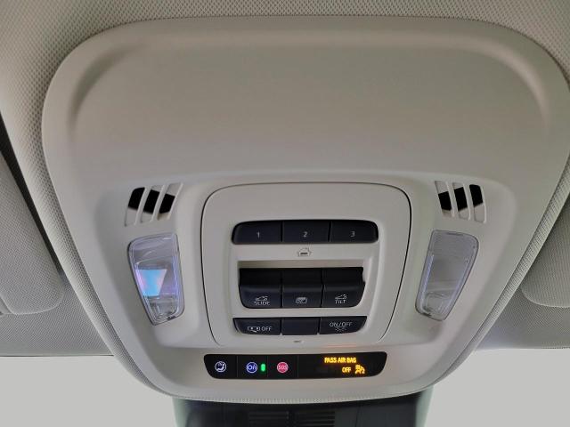 2025 Buick Envision Vehicle Photo in NEENAH, WI 54956-2243