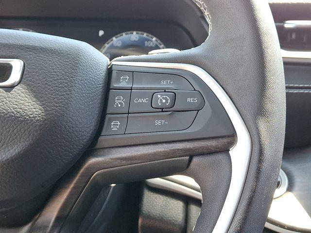 2023 Jeep Grand Cherokee Vehicle Photo in DANBURY, CT 06810-5034