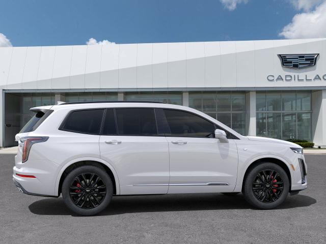 2025 Cadillac XT6 Vehicle Photo in POMPANO BEACH, FL 33064-7091