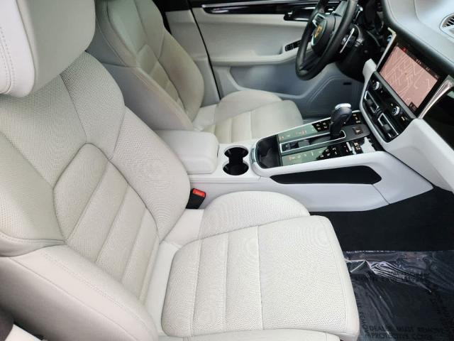 2022 Porsche Macan Vehicle Photo in GRAPEVINE, TX 76051
