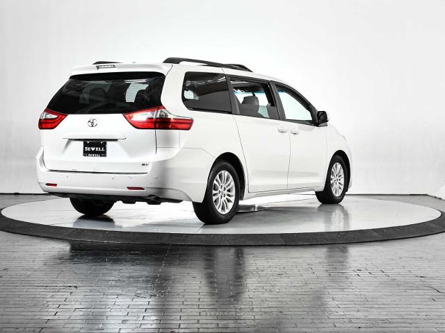 2016 Toyota Sienna Vehicle Photo in DALLAS, TX 75235