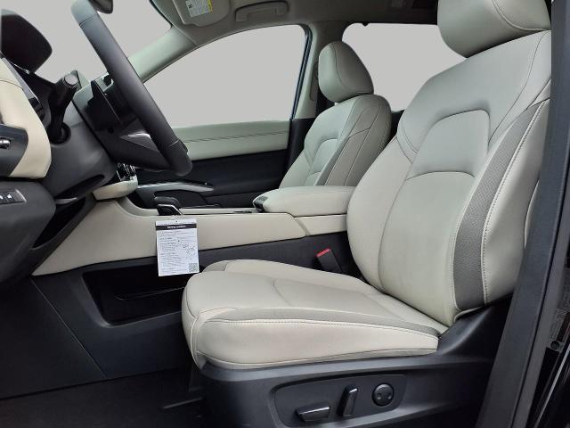 2025 Nissan Pathfinder Vehicle Photo in Oshkosh, WI 54904
