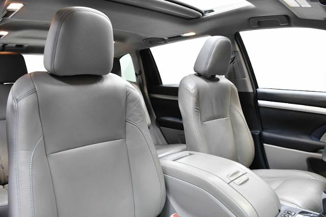 2016 Toyota Highlander Vehicle Photo in DALLAS, TX 75235