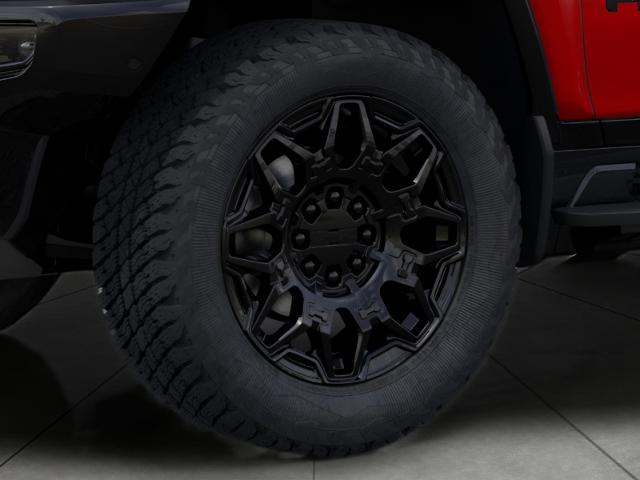 2025 GMC HUMMER EV Pickup Vehicle Photo in GREEN BAY, WI 54303-3330
