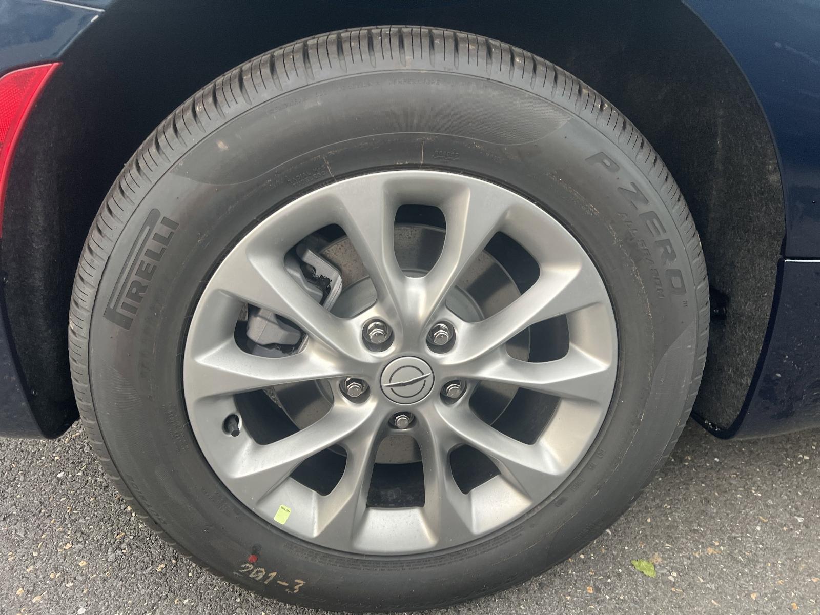 2025 Chrysler Pacifica Vehicle Photo in Mechanicsburg, PA 17050-1707