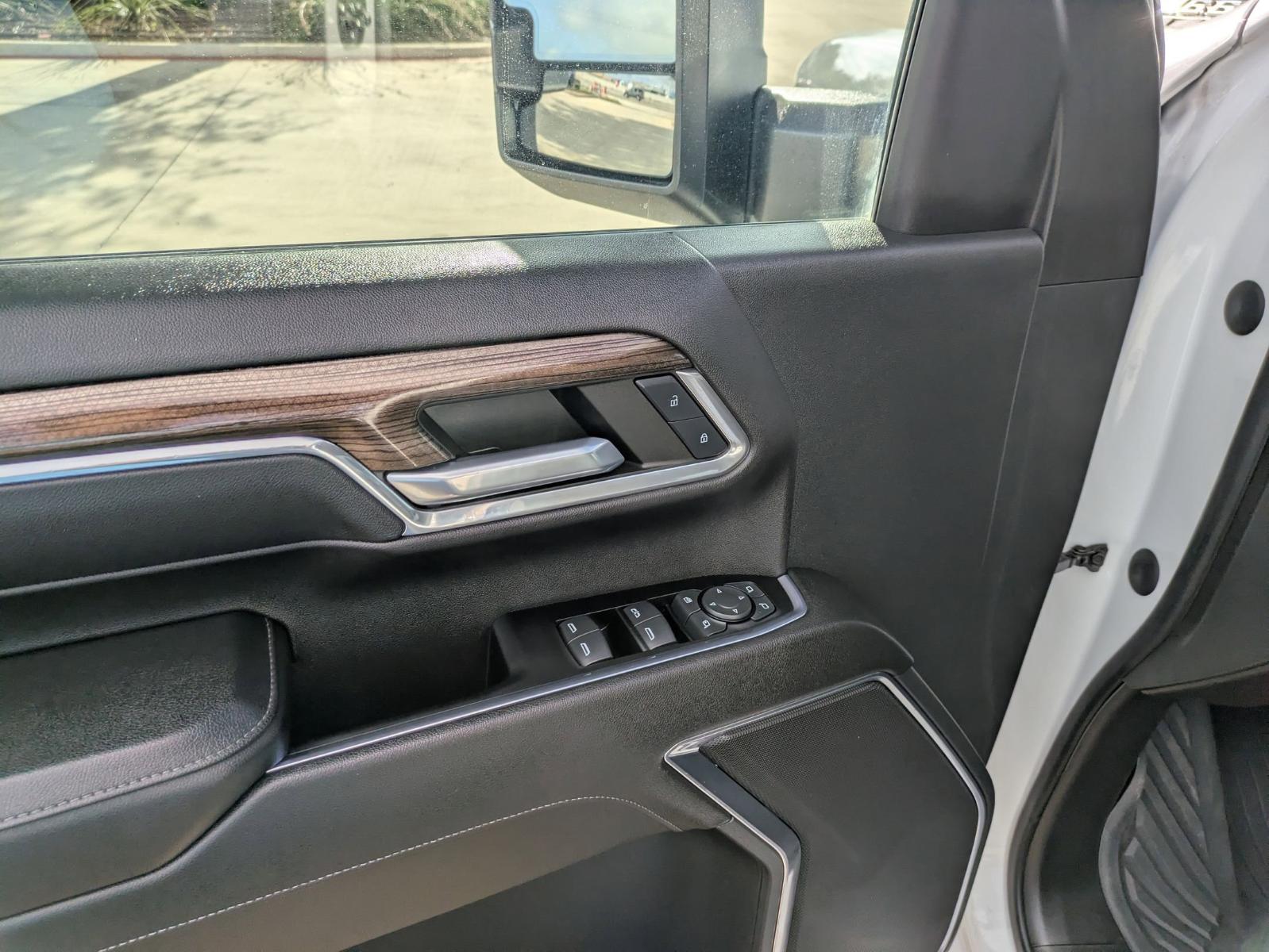 2024 Chevrolet Silverado 2500 HD Vehicle Photo in SELMA, TX 78154-1460