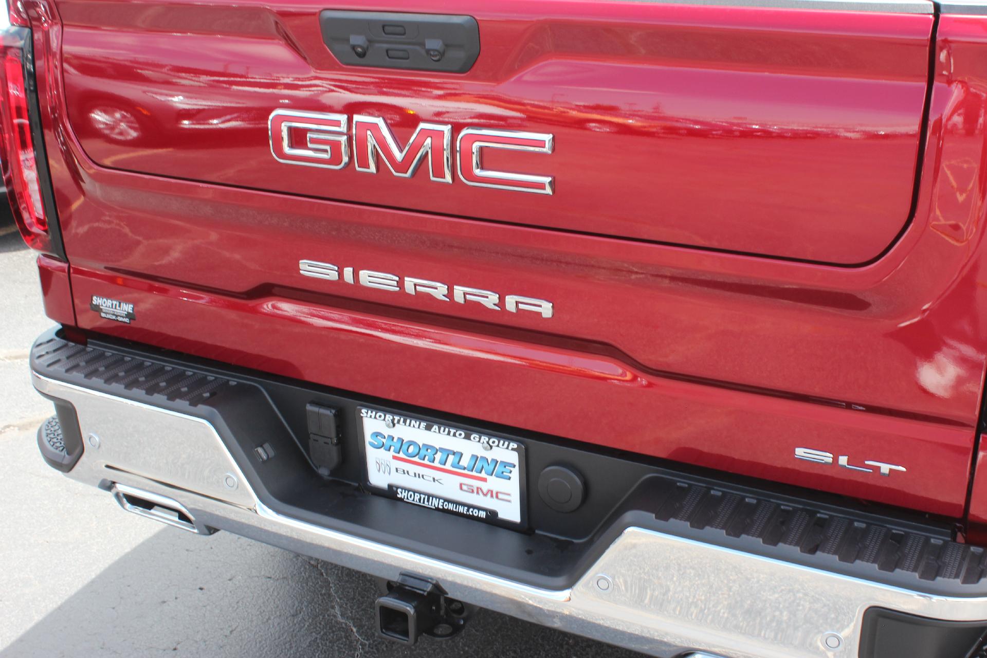 2025 GMC Sierra 1500 Vehicle Photo in AURORA, CO 80012-4011