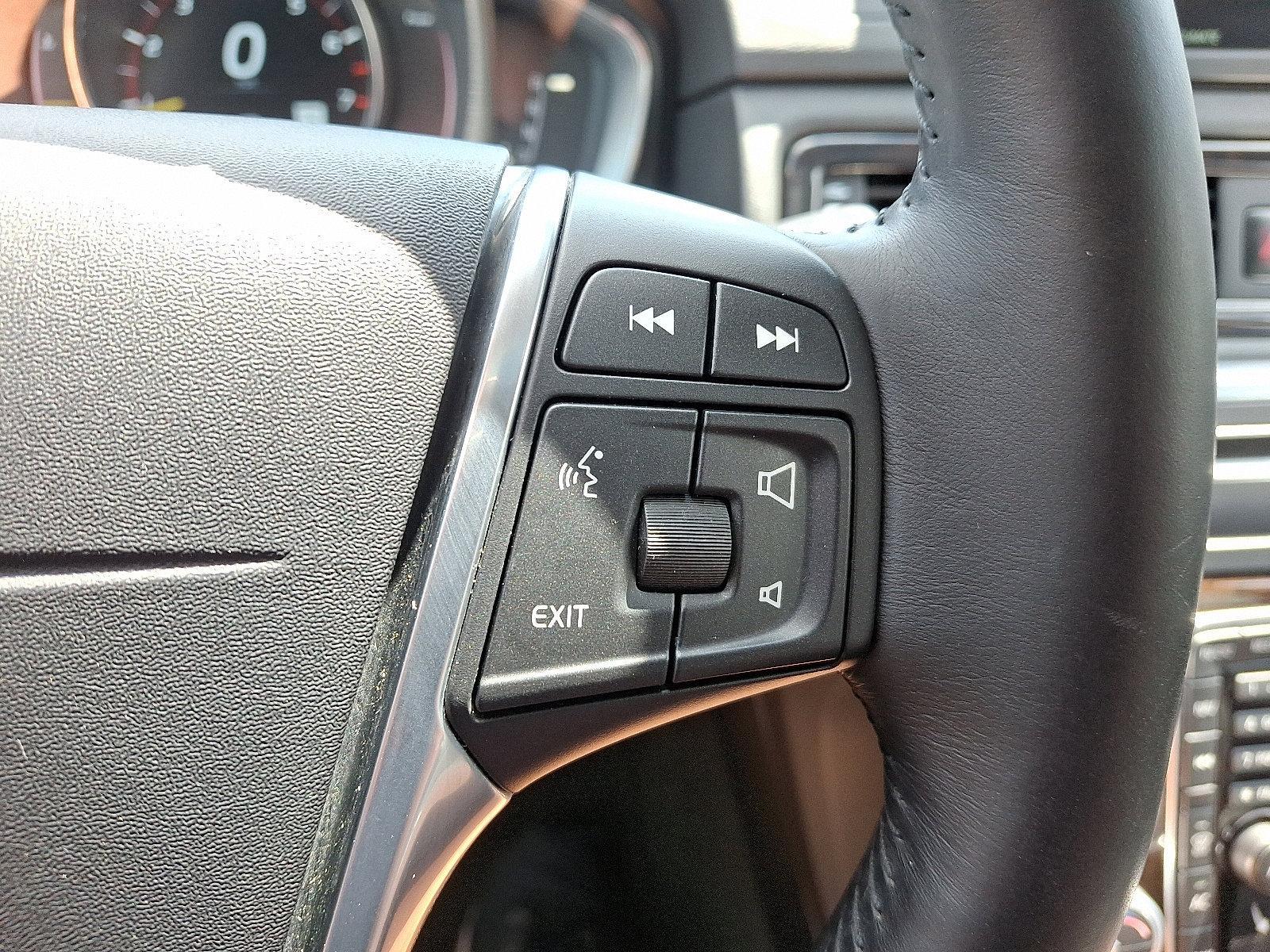 2016 Volvo XC70 Vehicle Photo in Harrisburg, PA 17111
