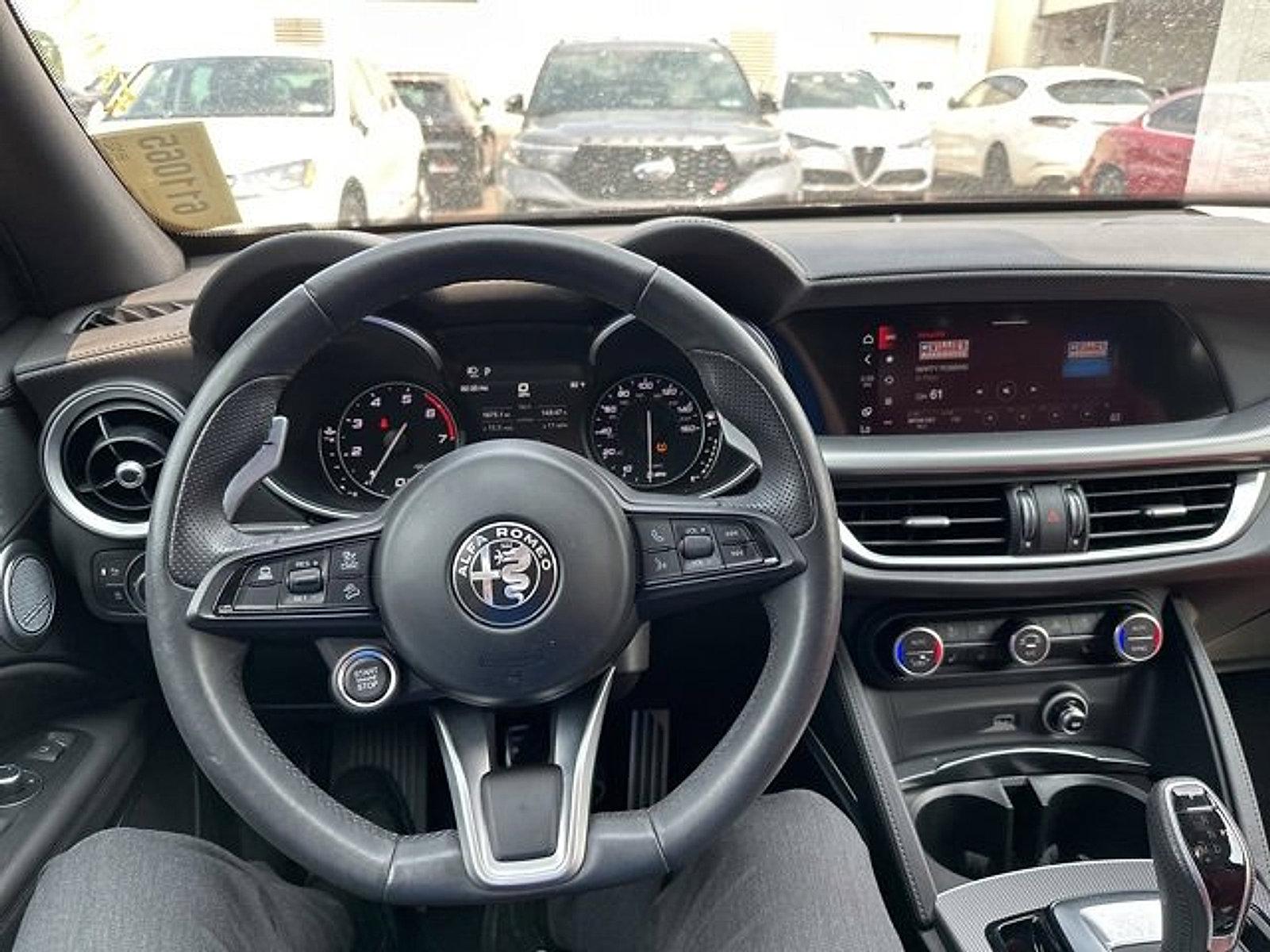 2022 Alfa Romeo Stelvio Vehicle Photo in Willow Grove, PA 19090