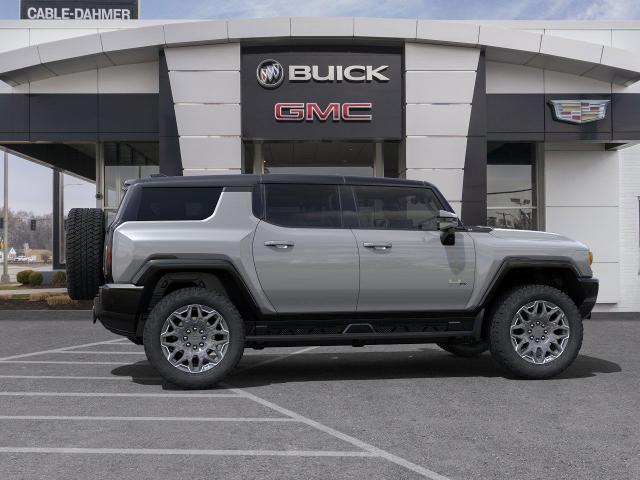 2024 GMC HUMMER EV SUV Vehicle Photo in INDEPENDENCE, MO 64055-1377