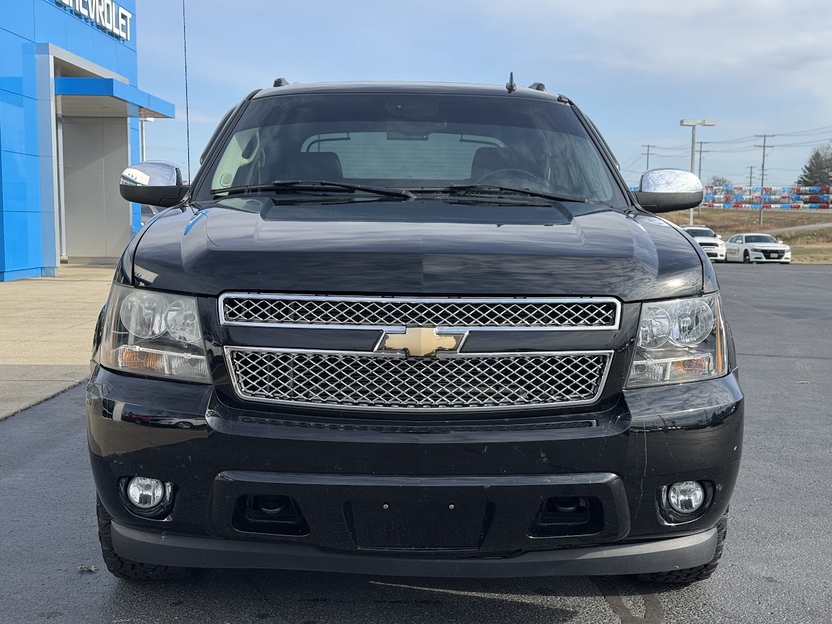 2008 Chevrolet Avalanche Vehicle Photo in BOONVILLE, IN 47601-9633