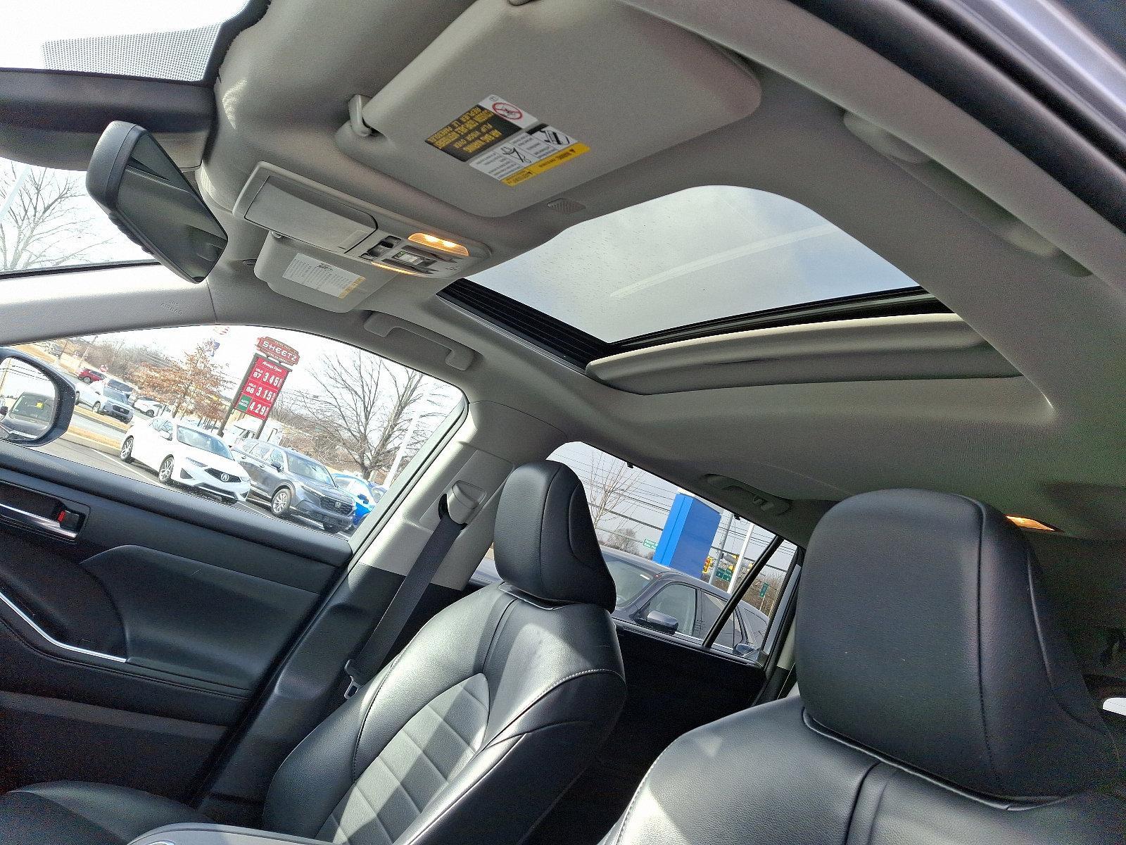 2022 Toyota Highlander Vehicle Photo in Harrisburg, PA 17111