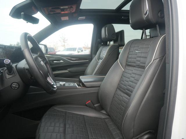 2023 Cadillac Escalade Vehicle Photo in Nashua, NH 03060
