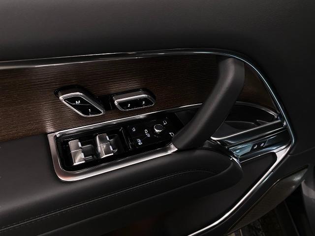 2025 Range Rover Vehicle Photo in Appleton, WI 54913
