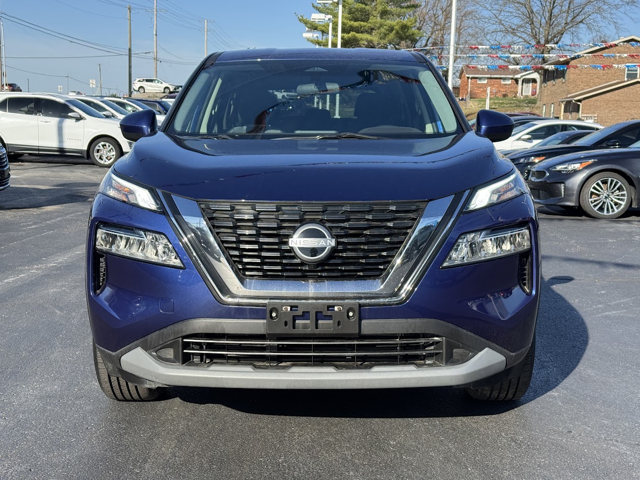 2023 Nissan Rogue Vehicle Photo in BOONVILLE, IN 47601-9633