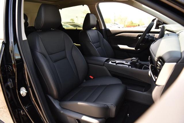 2025 Nissan Rogue Vehicle Photo in Ballwin, MO 63011